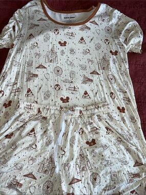 Women’s Cream & Brown Disney Print Pajama Set